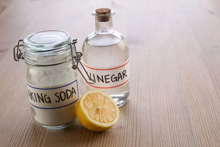 Vinaigre, bicarbonate de soude et citron